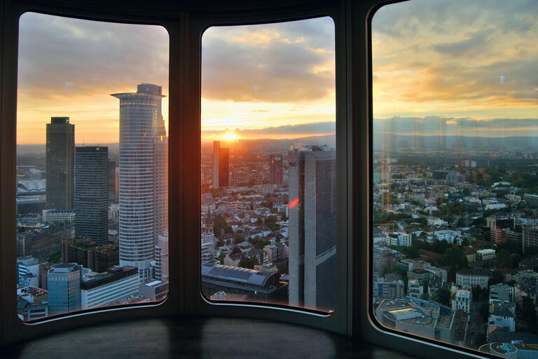 Blick aus der Zentrale von DB Systel, im Silberturm in Frankfurt am Main